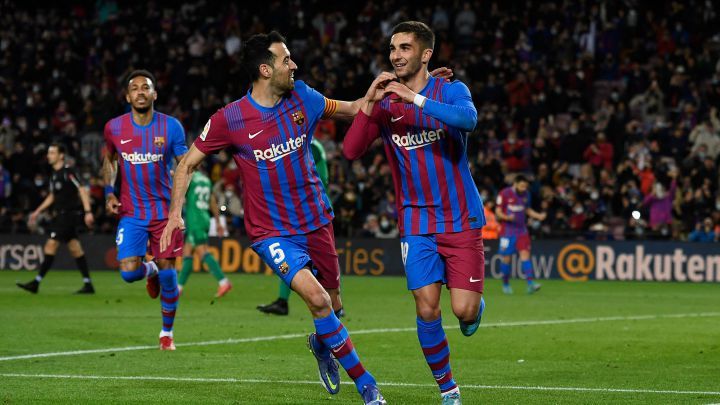  布莱顿新星弗格森梅开二度，入选月最佳阵容  